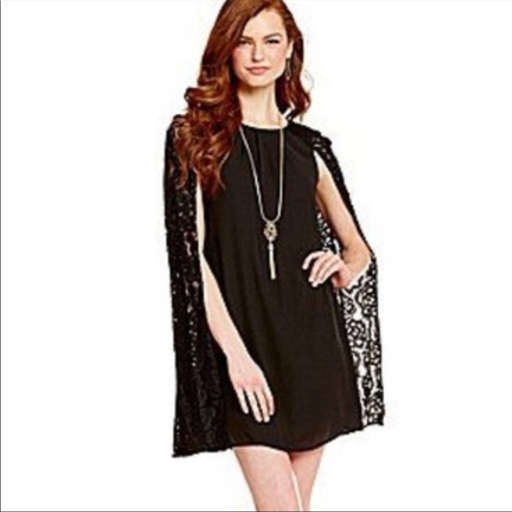 CHELSEA & VIOLET BLACK LACE CAPE DRESS SIZE SMALLL